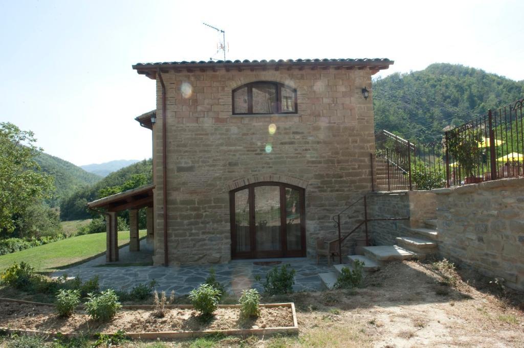 Agriturismo Ca' Montioni Guest House Mercatello sul Metauro Eksteriør bilde